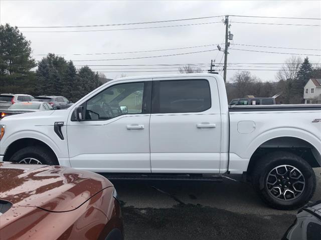 2022 Ford F-150 XLT photo 2