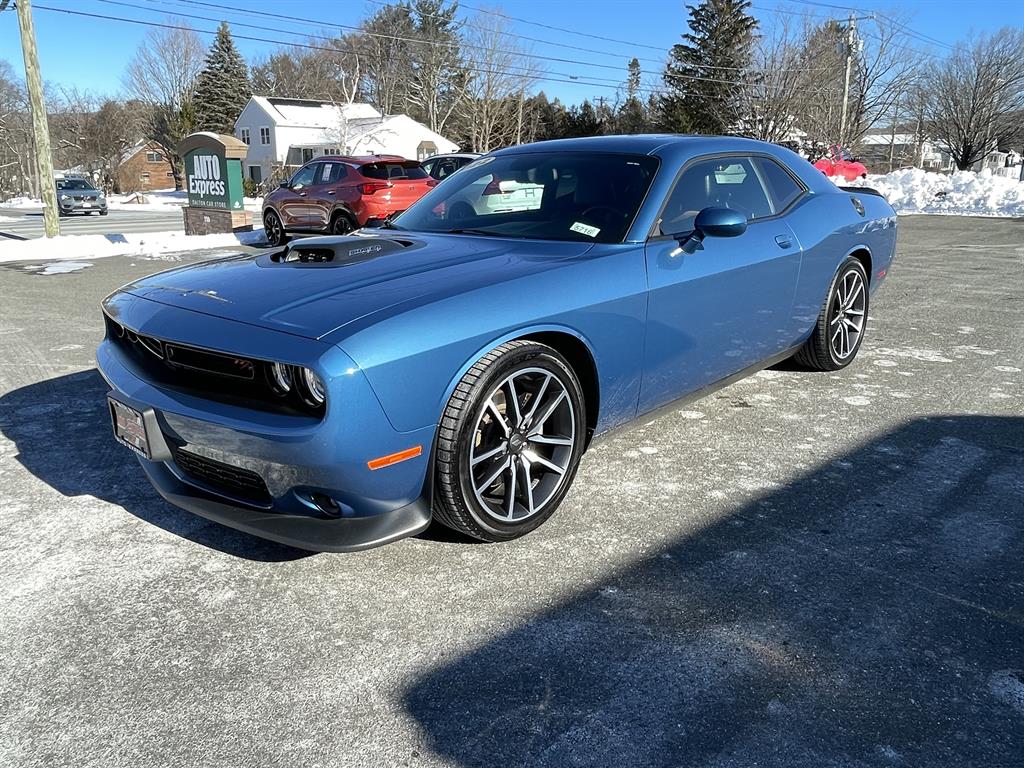 2022 Dodge Challenger R/T's photo